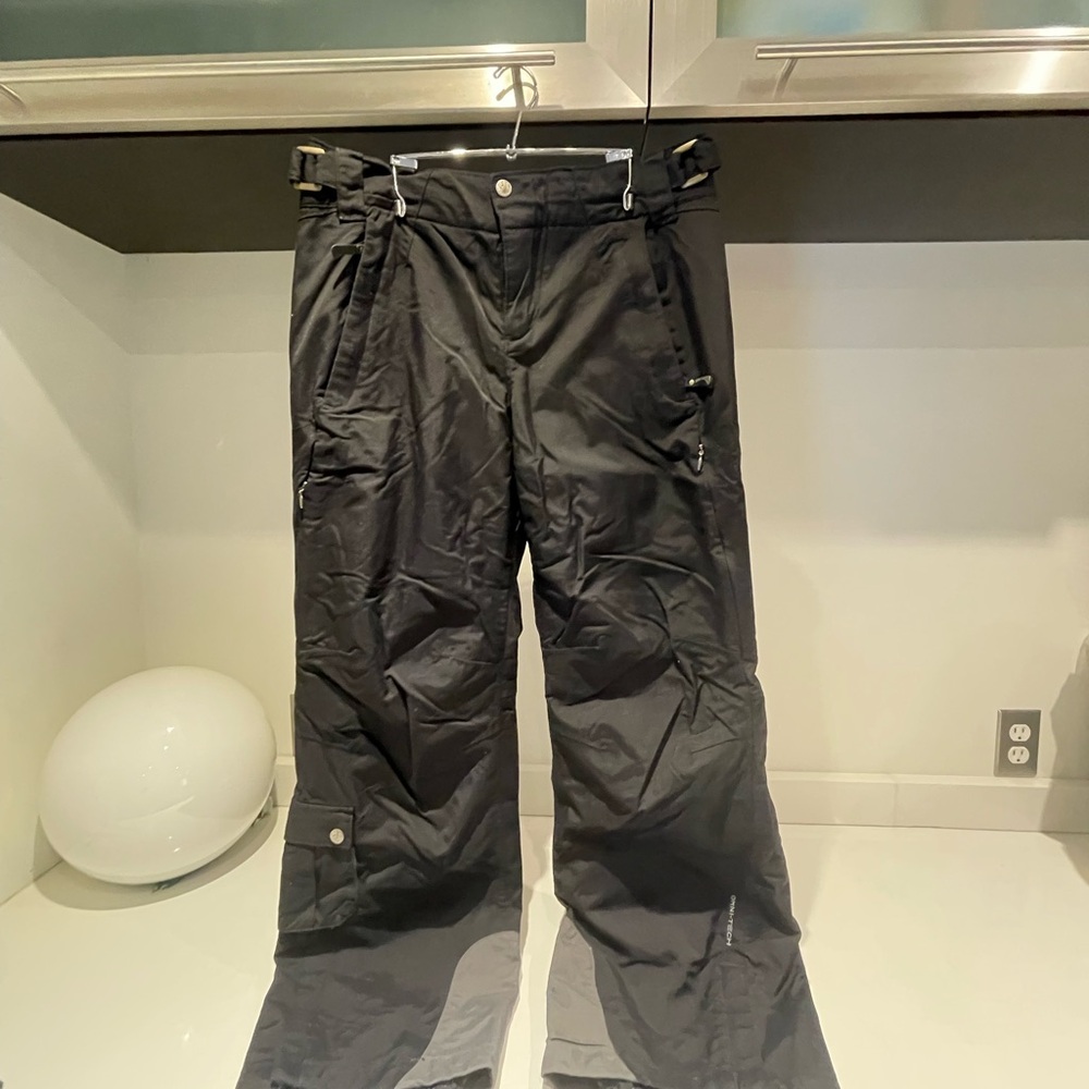 $129 Columbia women’s black titanium ski and snowboarding pants sz Medium